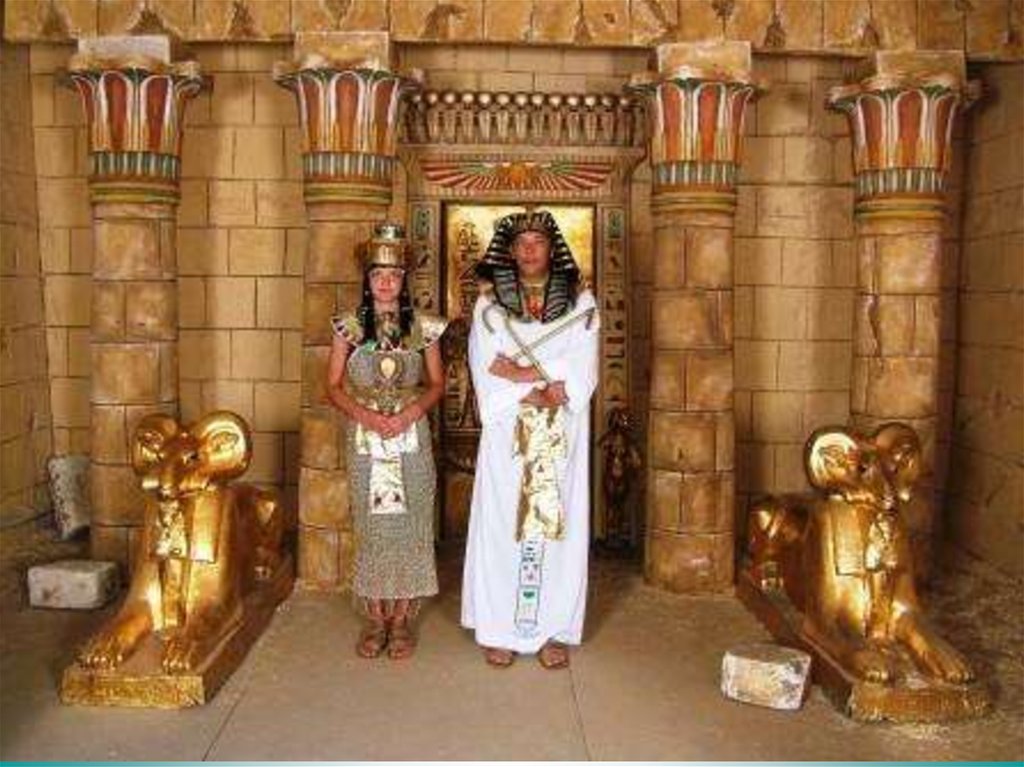 Подарки фараонов богам в храмах. Египетские декорации. Дворец дочери фараона. Декорации на тему Египта. Клеопатра декорации.