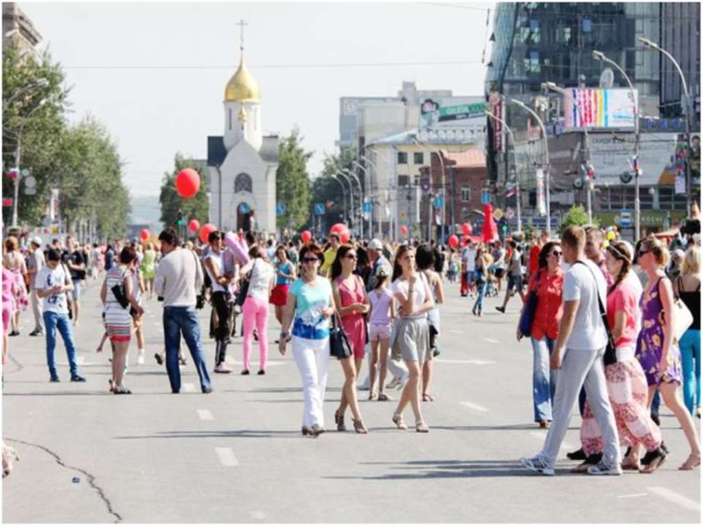 Люди 27 июня. Новосибирск люди. Жители Новосибирска. Новосибирск улицы люди. Новосимбирка люди.